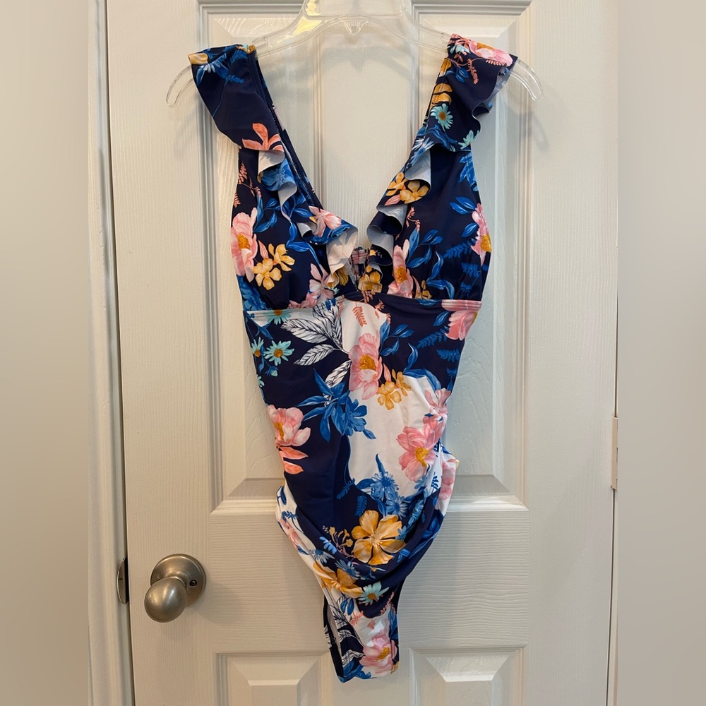 NWT Cupshe Navy Sunny Flower One Piece Large Ruffle Neck Tie Back Ruching Padded